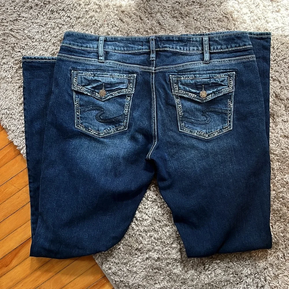 Silver Jeans - Picture 4 of 5